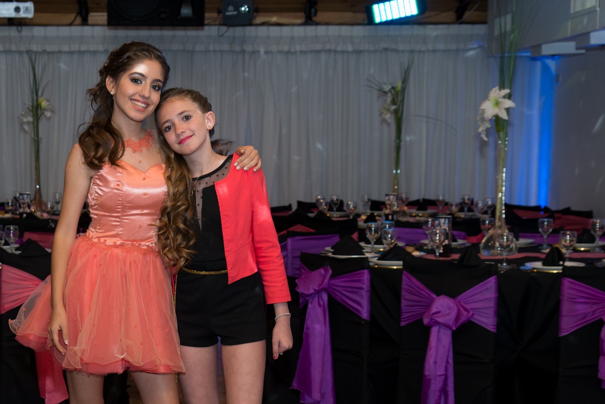 Fotos de la fiesta de quince de Abril por Diego Delgado Fotógrafo.