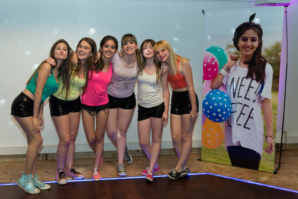 Fotos de la fiesta de quince de Abril por Diego Delgado Fotógrafo.