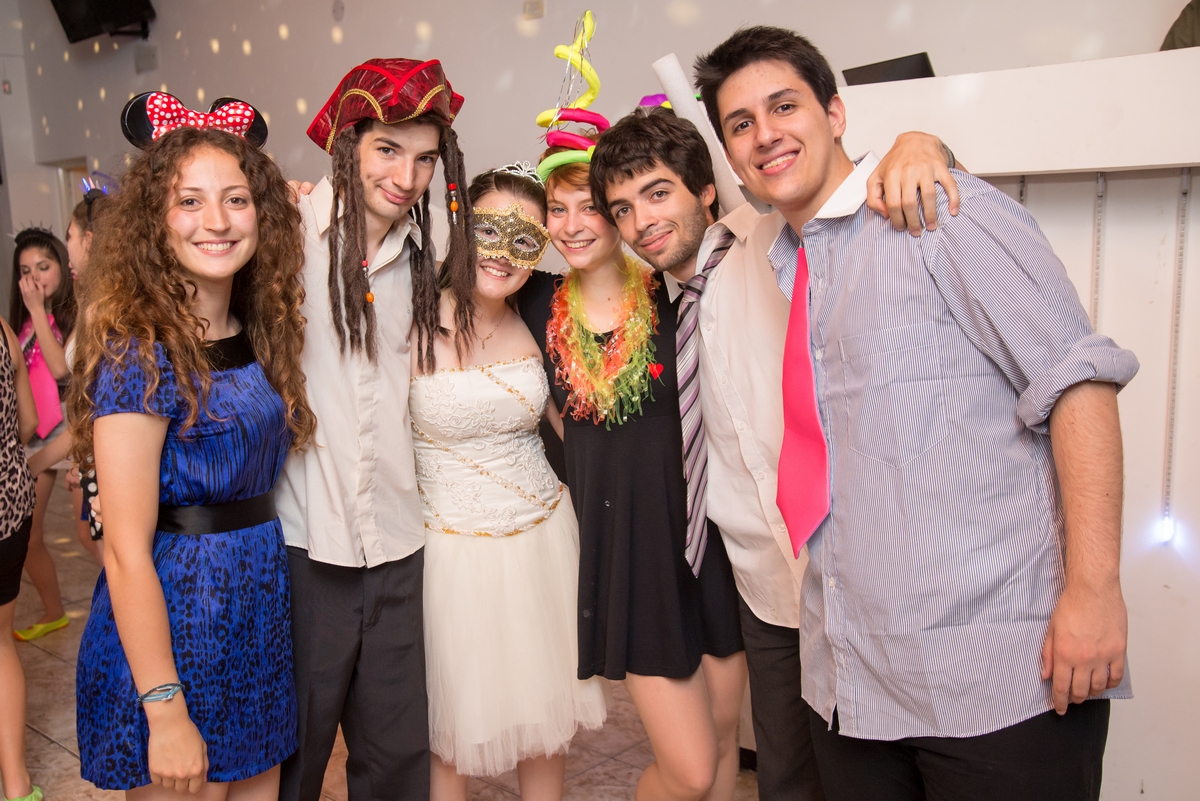 Fotos de la fiesta de quince de Agustina por Diego Delgado Fotógrafo.