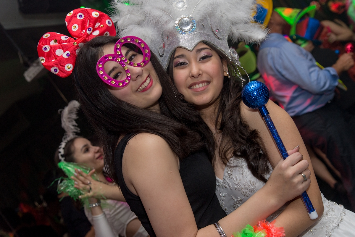 Fotos de la fiesta de quince de Emilia por Diego Delgado Fotógrafo.