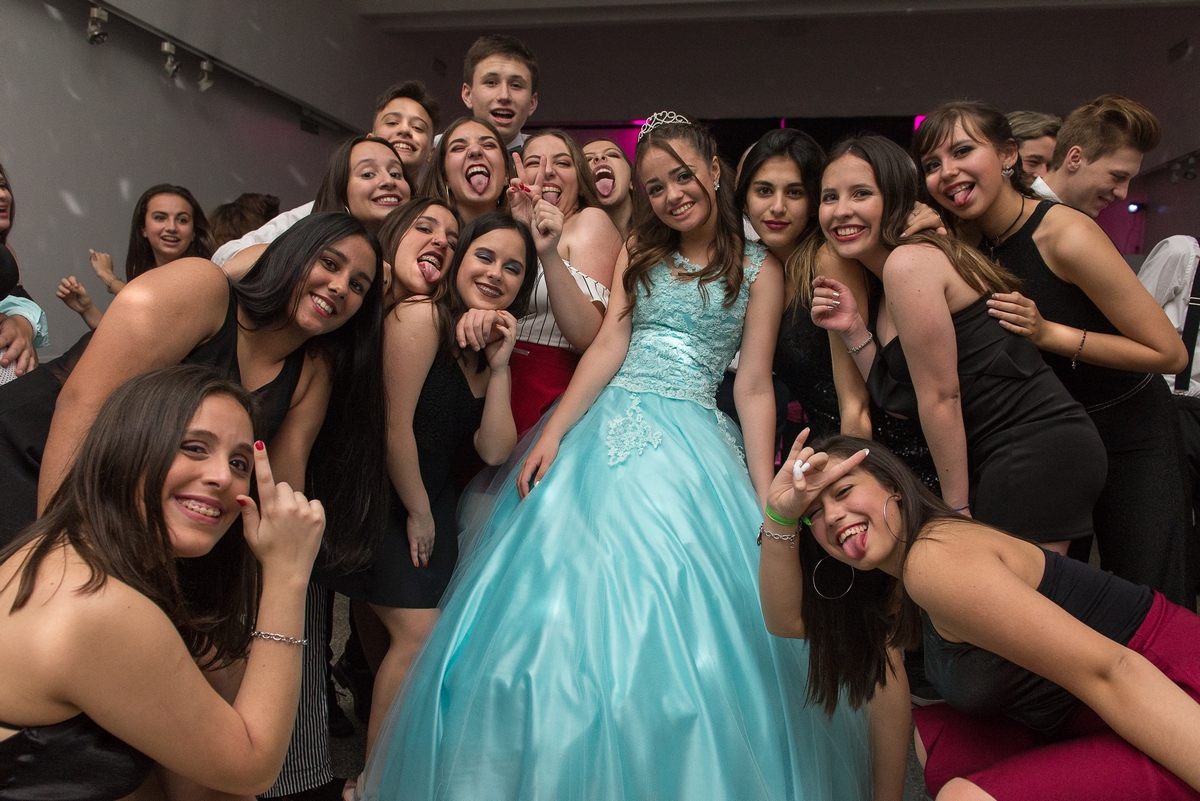 Fotos de la fiesta de quince de Maru por Diego Delgado Fotógrafo