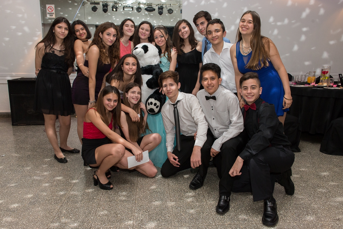 Fotos de la fiesta de quince de Maru por Diego Delgado Fotógrafo