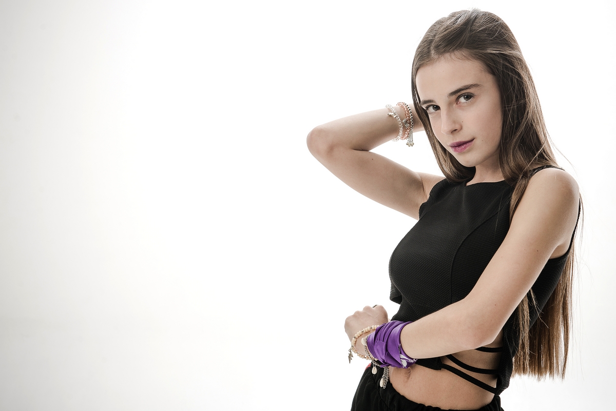 Fotos del book de Jazmín por Diego Delgado Fotógrafo.
